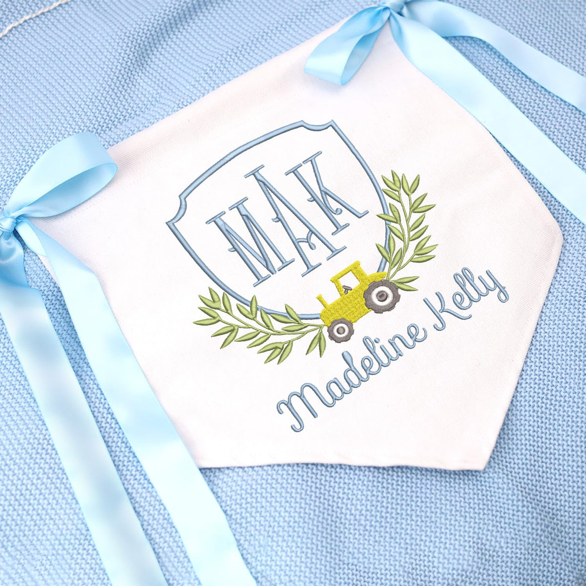 Personalized Embroidered Baby Banner Flag, Baby Announcement Sign, Baby Canvas Hanging Pennant Flag, Newborn Baby Banner with Bows Ribbon, Gift For Baby