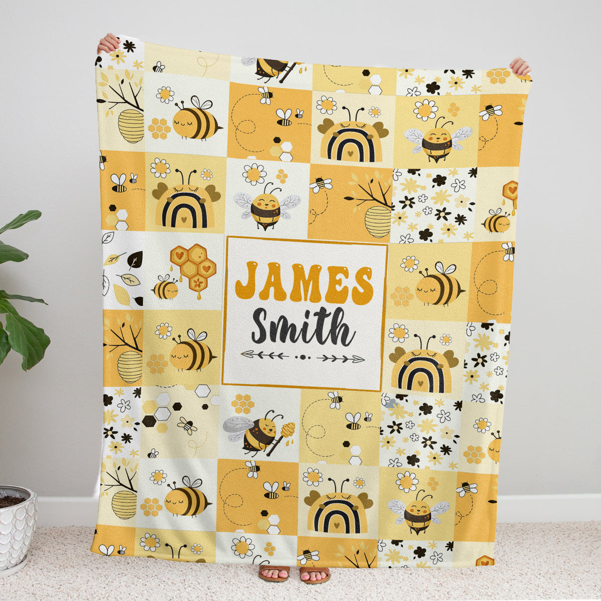 Personalized Baby Bee Blankets - Plush & Swaddle Blankets for Newborn (3 Sizes)