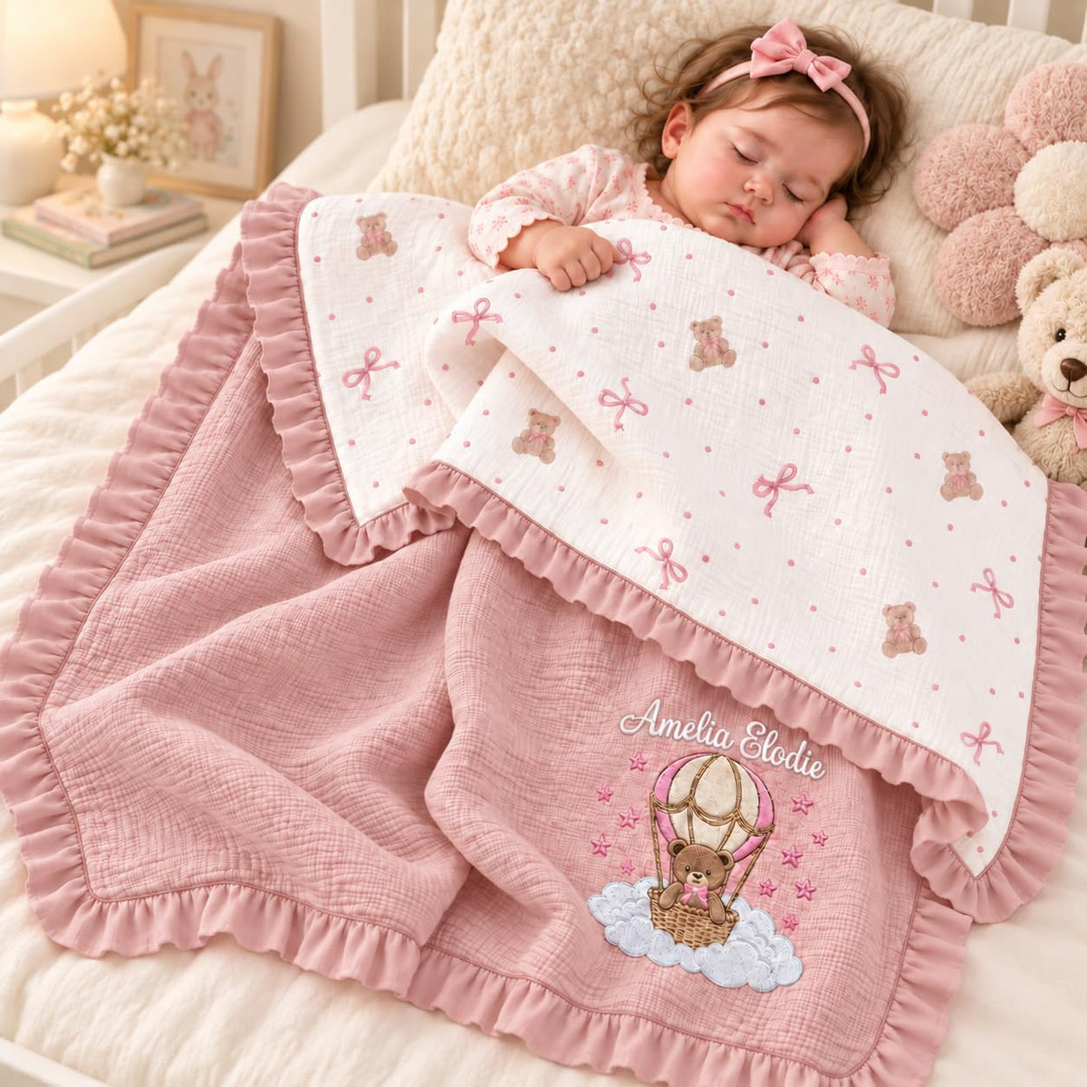 LilaLand Personalized Baby Blanket - Pink / Bear / Balloon Bear - detail 1