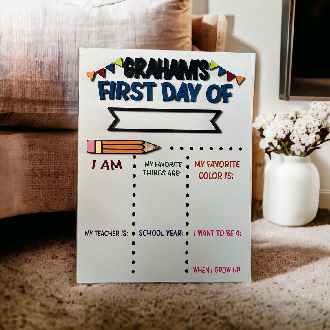 Customized 1st Day of Kindergarten Sign, Back To School Gift And Photo Prop For Kids
