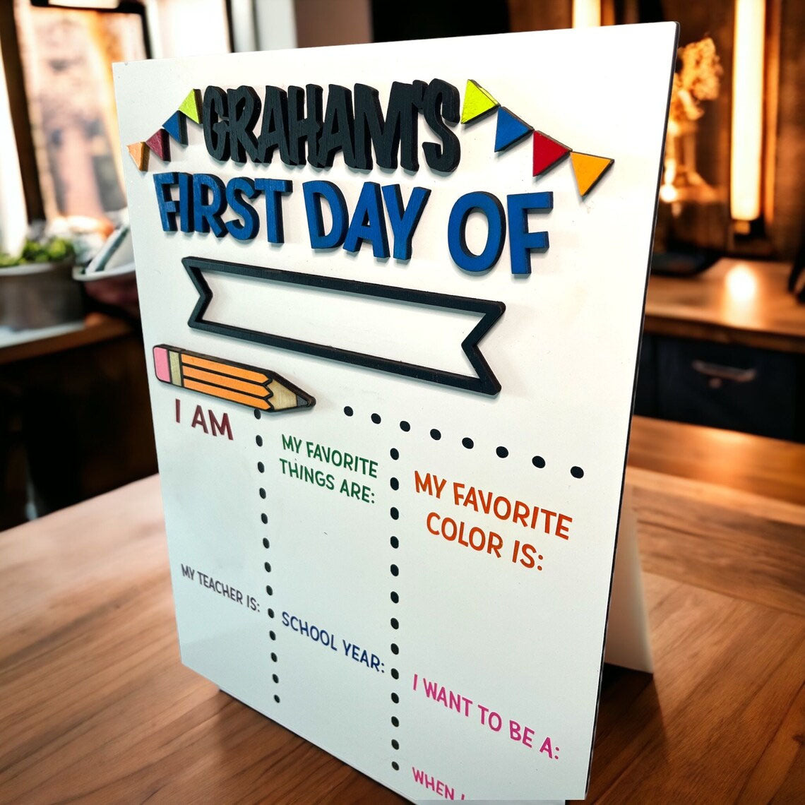 Customized 1st Day of Kindergarten Sign, Back To School Gift And Photo Prop For Kids